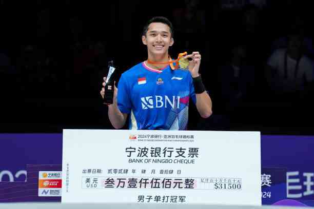 Jonatan 'Jojo' Christie berhasil menjuarai BAC 2024 setelah mengalahkan Li Shi Feng. Sumber: getty images (Shi Tang)