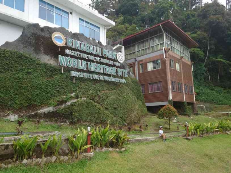 Kinabalu Park, pintu masuk menuju jalur pendakian Gunung Kinabalu