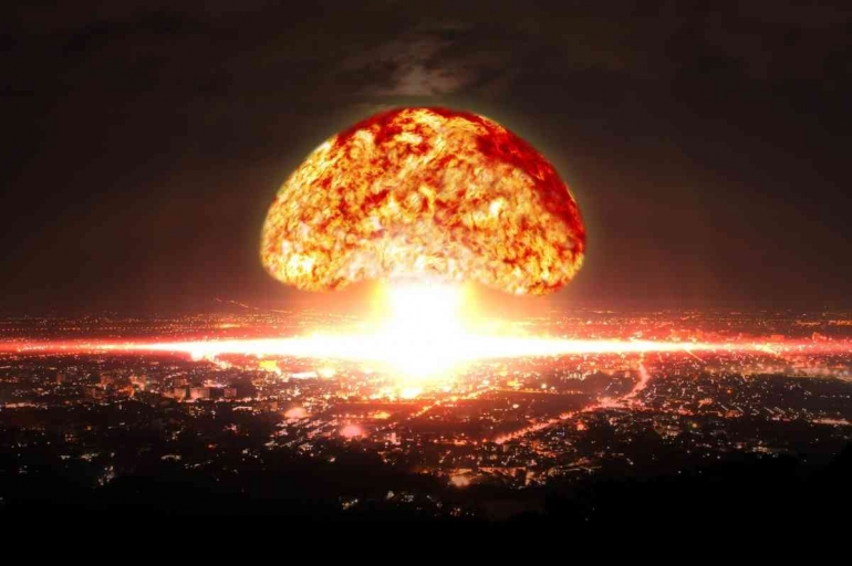 Ilustrasi ledakan nuklir (sumber: Kompasiana.com)