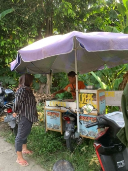 Potret Penjual di Area Lomba Mancing (Dokumentasi Pribadi)