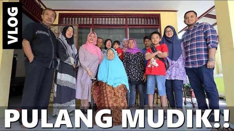 Keluarga ini bersiap-siap untuk balik ke rumah setelah mudik di kampung (dok foto: youtube.com/@thepermanasvlog)