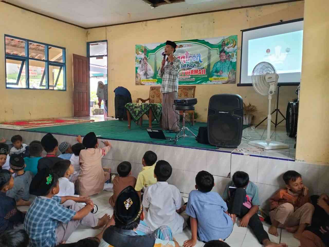 Kolaborasi dengan santri dari Pondok Pesantren API Tegalrejo dan Darul Ulum Majenang/dok. pri