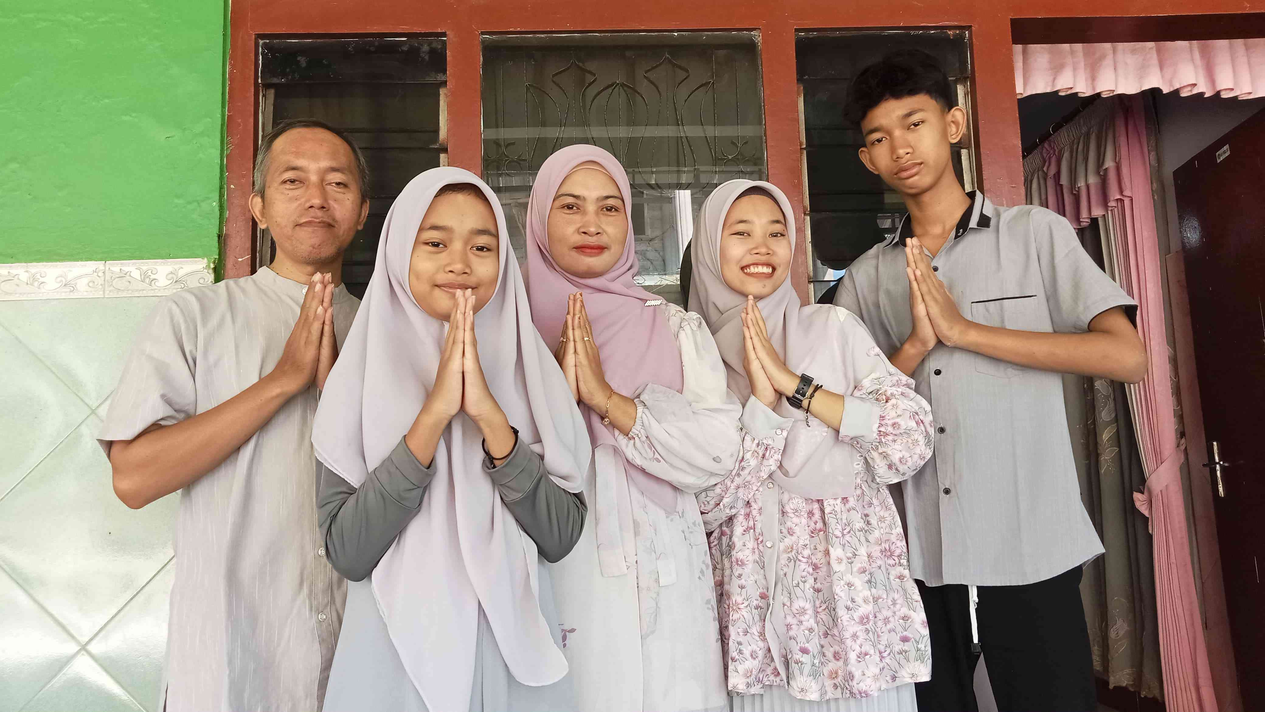 foto keluarga saat Idul Fitri (dokumen pribadi)