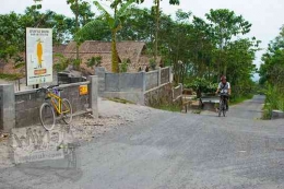 saat bersepeda menuju Bebeng, sumber: mblusuk.com