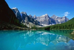 Sumber: Kanas Lake with Mesmerizing Beauty | China Tours Online Blog (china-tours-online.com) 