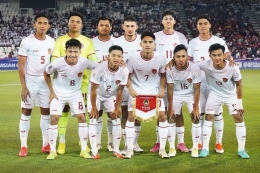 Timnas U23 Indonesia berfoto bersama saat melawan Qatar dalam fase Grup A Piala Asia U23 2024 yang berlangsung di Stadion Jassim Bin Hamad. (Dok PSSI via Kompas.com)
