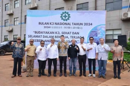 Manajemen PT GNI Bersama pihak Disnakertrans Sulawesi Tengah dalam memperingati Bulan K3 Nasional (image by Finance Detik)