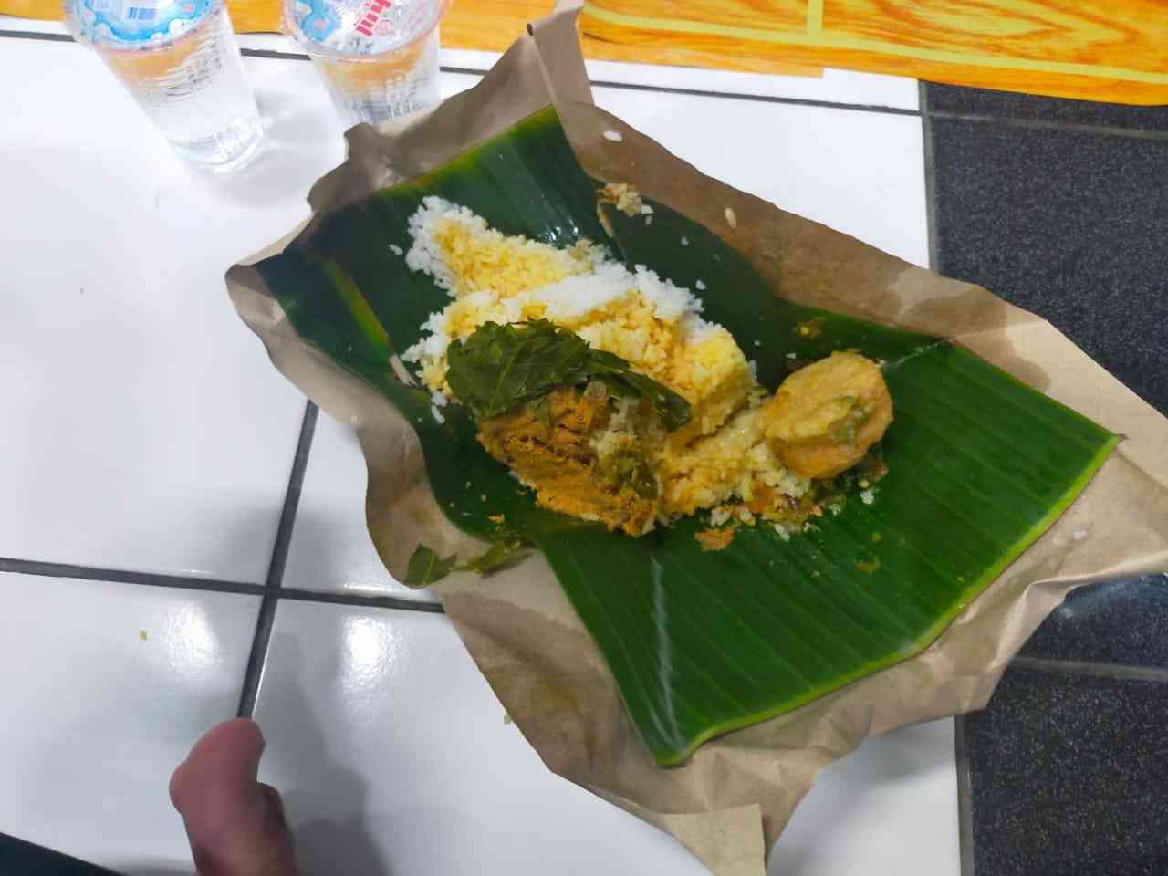 Gambar 4. Nasi bungkus enakk/dokpri