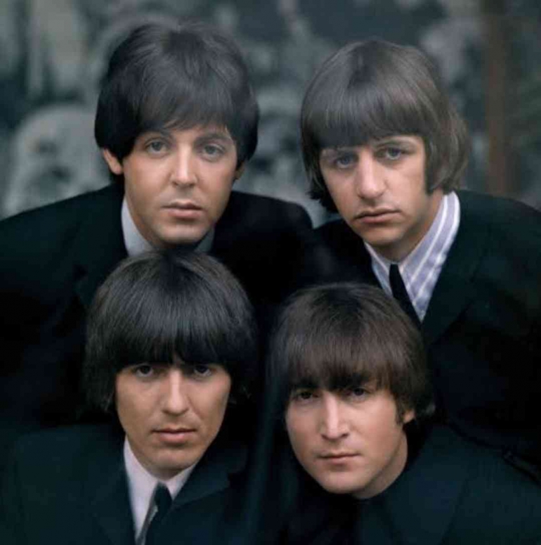 Input sumbehttps://www.britannica.com/topic/the-Beatlesr gambar