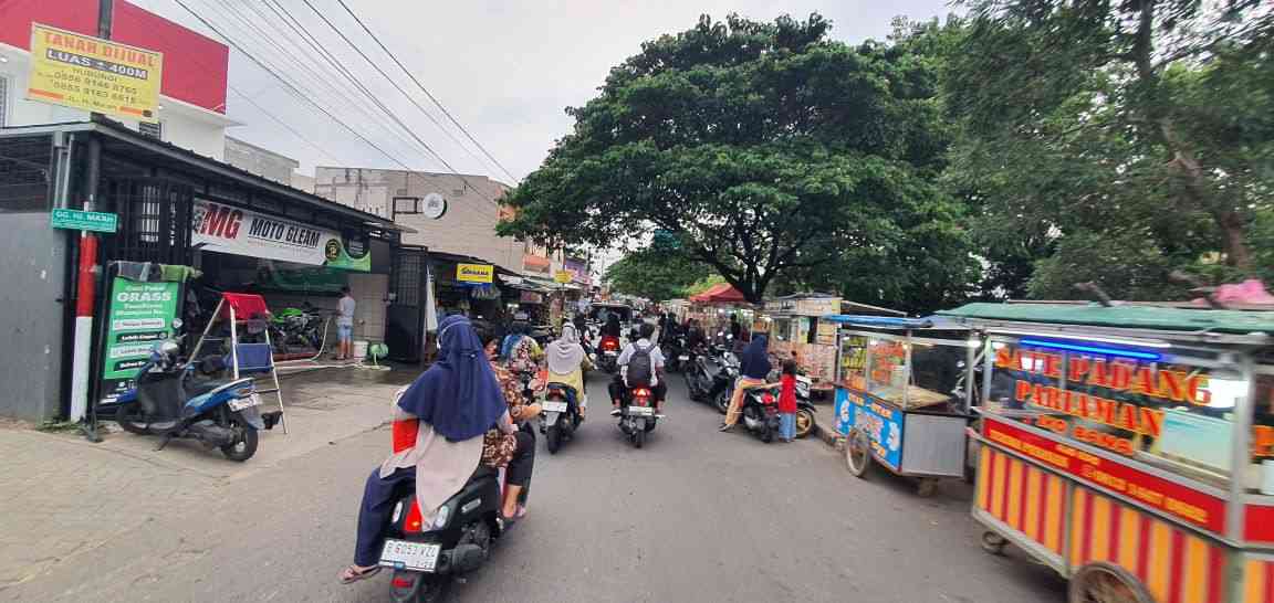 Suasana berburu takjil di Taman Royal 2, Kota Tangerang/dokpri