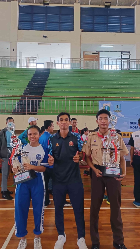 SMK Angkasa 1 Jakarta juara 3 cabang olahraga renang dan atletik  O2SN tingkat kota administrasi Jakarta Timur (dok. pribadi)