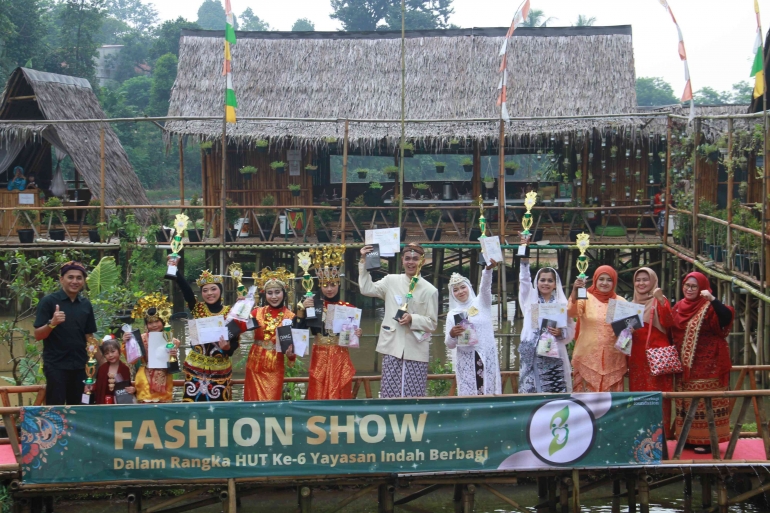 Para Pemenang Event Fashion Show Kartini Day 2024 (Doc YIB)