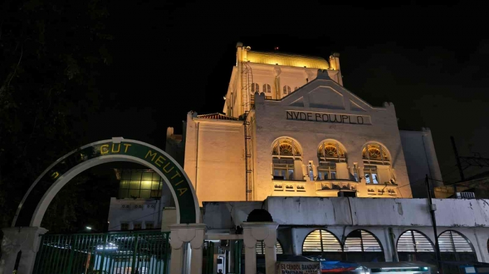 Masjid Cut Meutia ketika malam (dok.pri/irerosana)