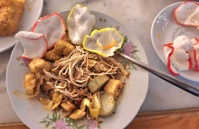 Sepiring ketoprak nikmat, khas Betawi. Sumber: dok. pribadi