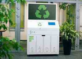 Gambar 1.1 Prototype Tempat Sampah Smart Waste Sorting./Bine-world