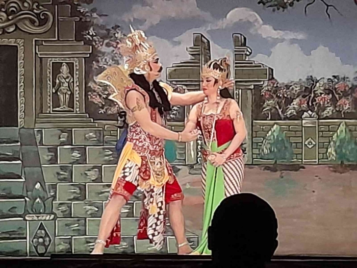 Dewi Maerah dengan Basudewa palsu (dokpri)