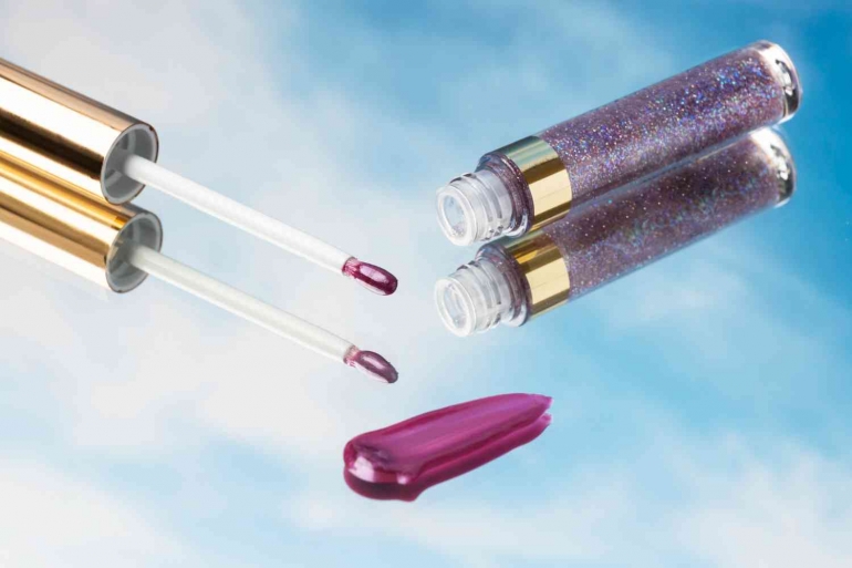 Ilustrasi lip gloss glossy/Freepik.com/freepik