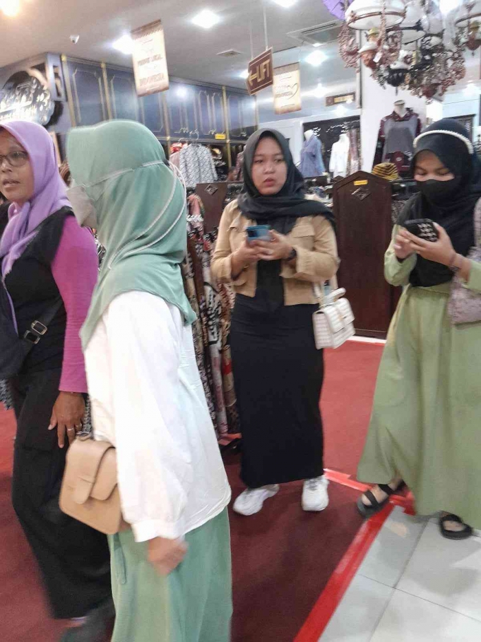 Adik bungsu dan keponakan (dokpri)