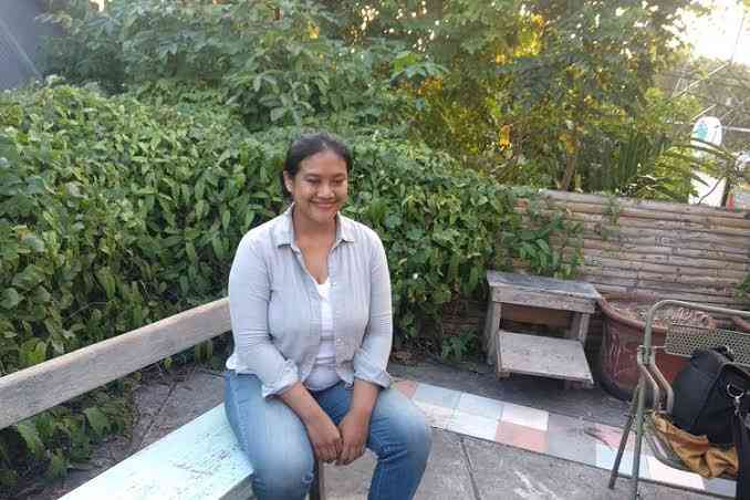 Bu Tejo alias Siti Fauziah di sini berperan sebagai sosok yang sabar (sumber gambar: Kompas.com)Â