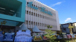 Gedung Baru Pasar Mardika Ambon : Sumber gambar: https://mediacenter.malukuprov.go.id