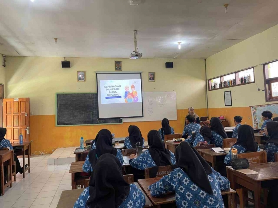 Layanan Bimbingan Klasikal (Dok. pribadi)