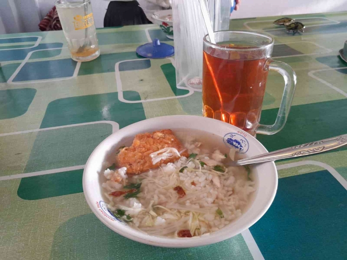 Satu porsi soto tujuh ribu rupiah (dokpri)