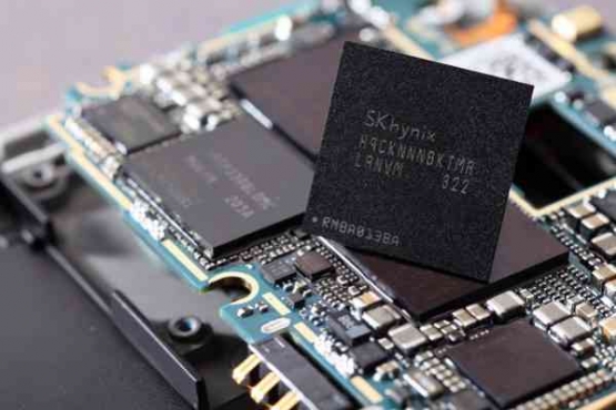 Gambar RAM LPDDR4 8GB dari SK Hynix (Foto Ilustrasi: ArenaLTE)
