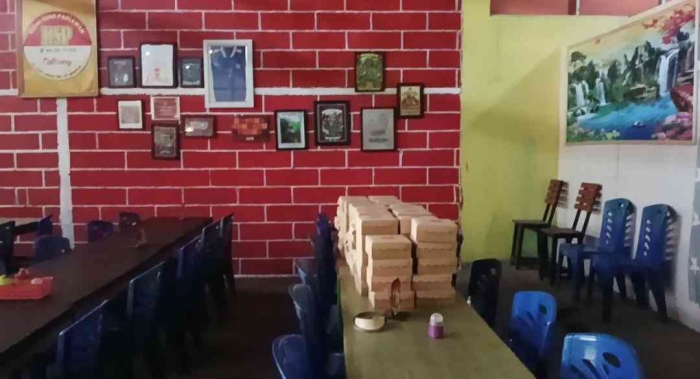 Salah satu sudut di Kedai Soto Pahlawan, melayani katering juga, lho(dokpri)