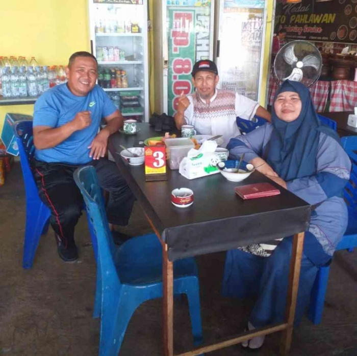 Asyik bisa ketemuan di sini. Hehehe (dok : mas Bibit)