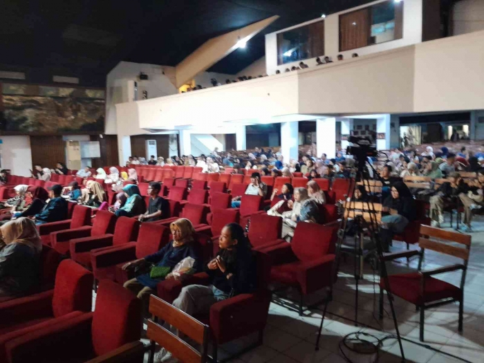 Penonton cukup banyak (dokpri)