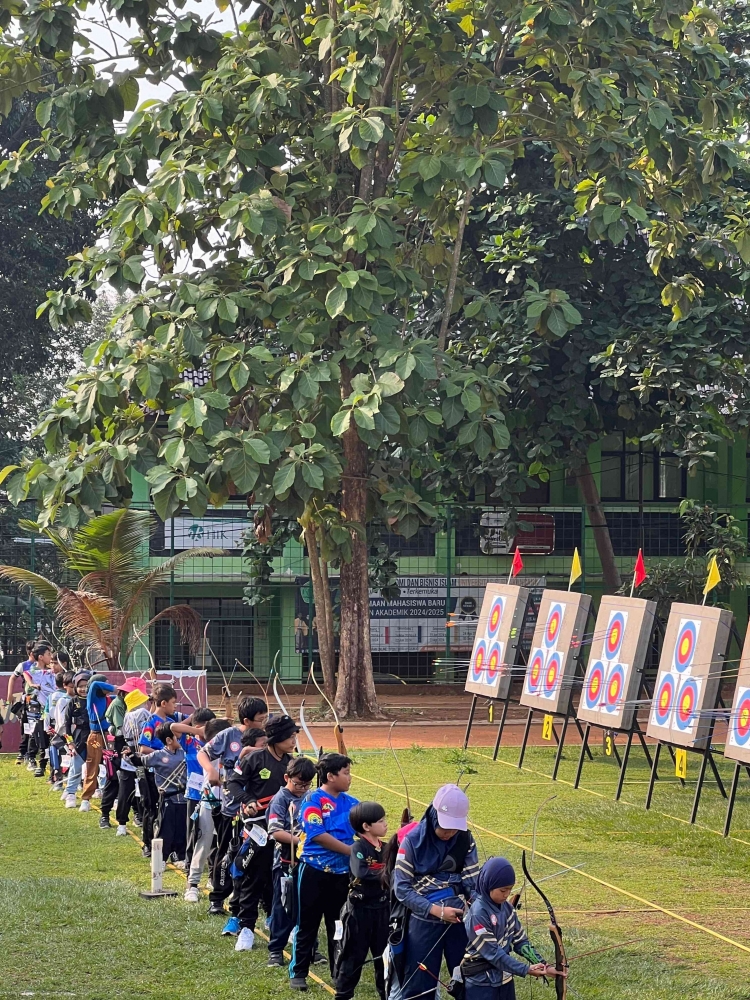 Ilustrasi - Rasya dan Rachel Juara Panahan Antar Pelajar Tingkat Nasional di Cianjur, Jabar (Dok. Pribadi)