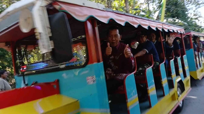 Keren, Pak. Terima kasih. Selamat jalan(dokpri)