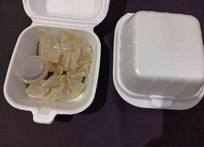 Pangsit rebus Mbak Pi'i Yummi(dokpri)