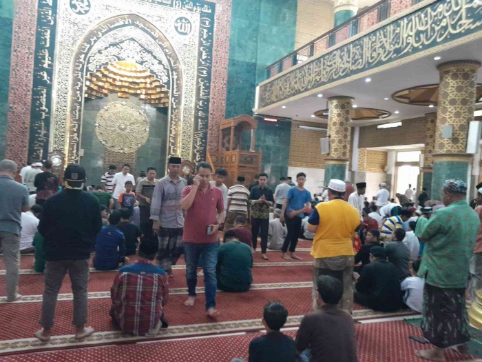 Usai salat Jumat di masjid Al-Aqsha Klaten (dokpri)