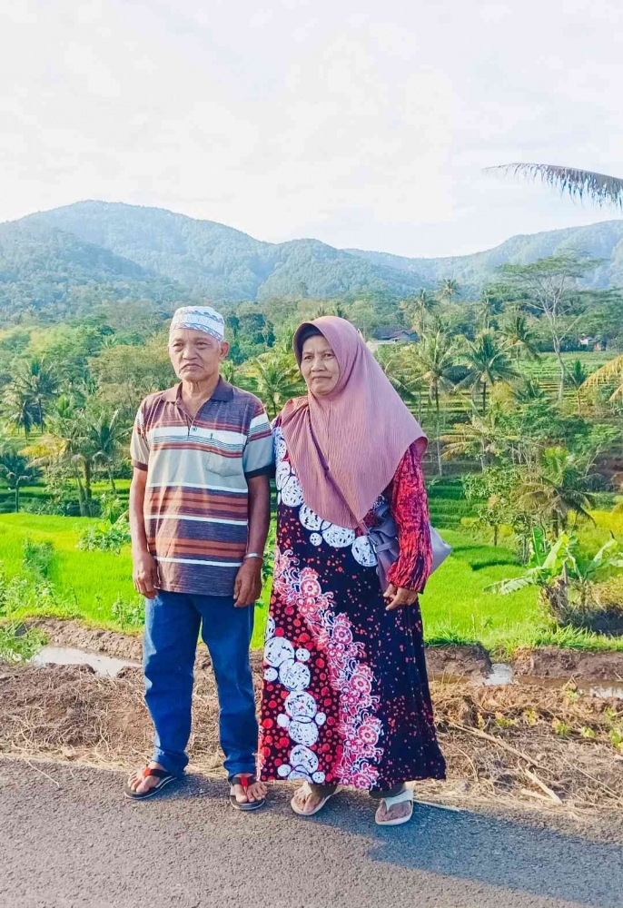 Peserta senior juga tidak mau kalah ikut Treking Amazing Menyusuri Alam Klepu Wijayandaru(dokpri)