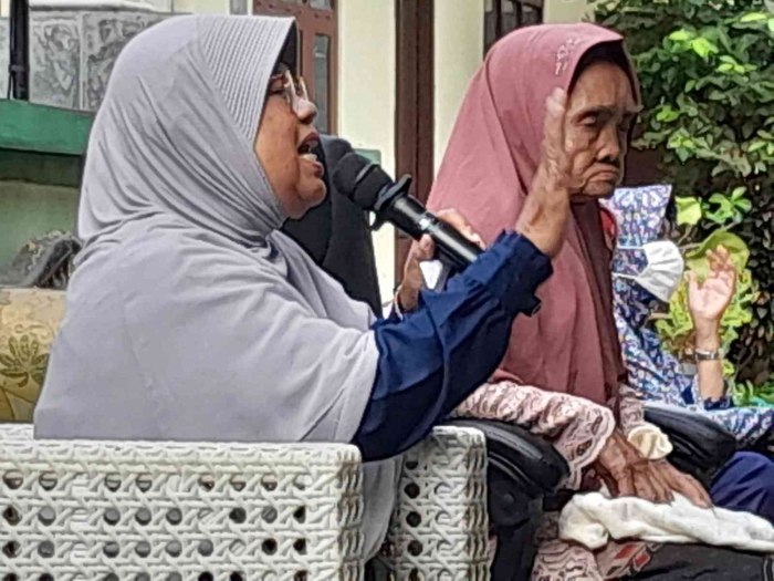 Ustazah dan ibunda tercinta (dokpri)