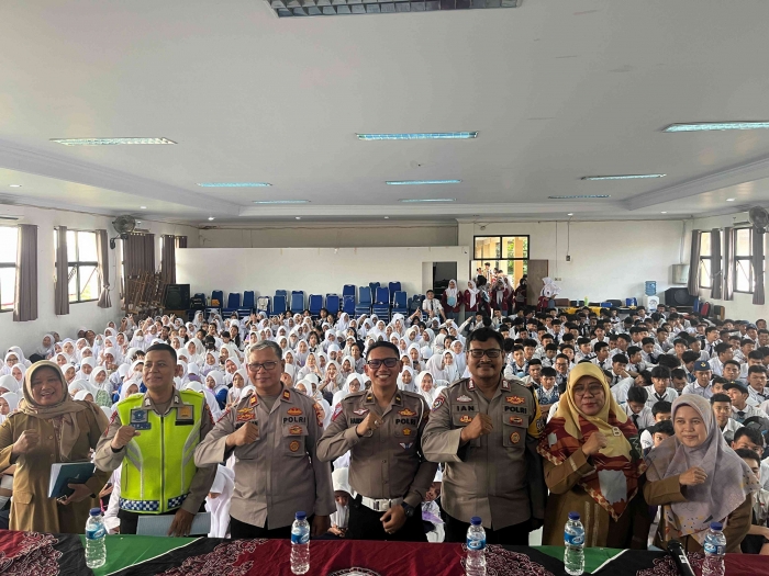 MPLS SMAN 9 Bekasi dokumen Kanih Rahmawati Putri