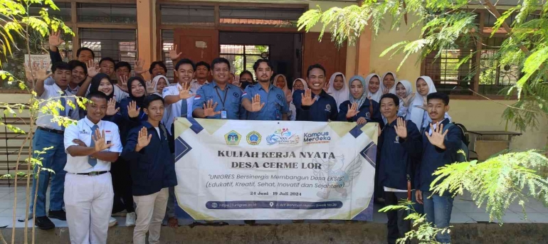 Mahasiswa KKN bersama BNN melakukan edukasi di SMAN 1 Cerme/dokpri