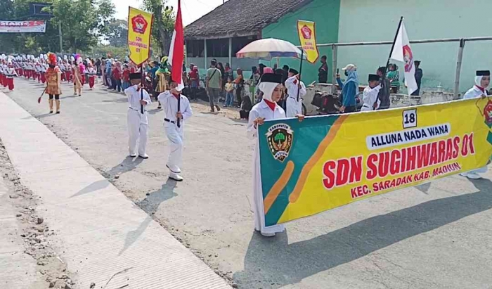 Grup Drumband Aluna Nada Wana SDN Sugihwaras 01, Juara 3 Lomba Drumband sekabupaten Madiun(dokpri)