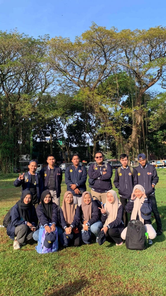 Upacara Pelepasan mahasiswa KKN UMD UNEJ kelompok 283.