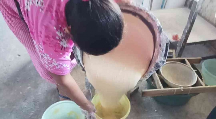 Pembagian adonan yang sudah selesai dimixer(dokpri)