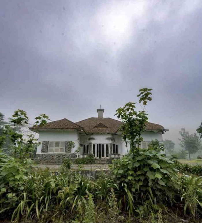 rumah pabrik teh peninggalan Belanda (wisata.subang.co.id)