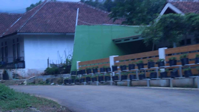 Jalan di Desa Cupunagara kini (dokpri)