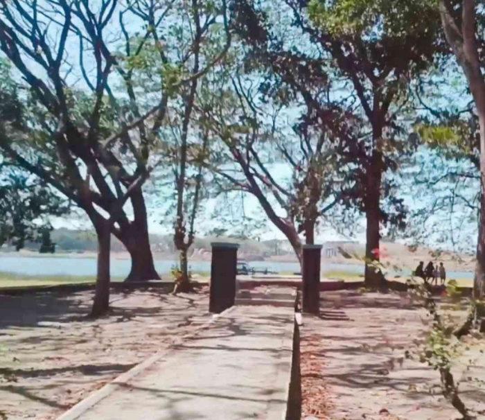 Perjalanan Menembus Batas Waduk Kalibening Saradan(dokpri)