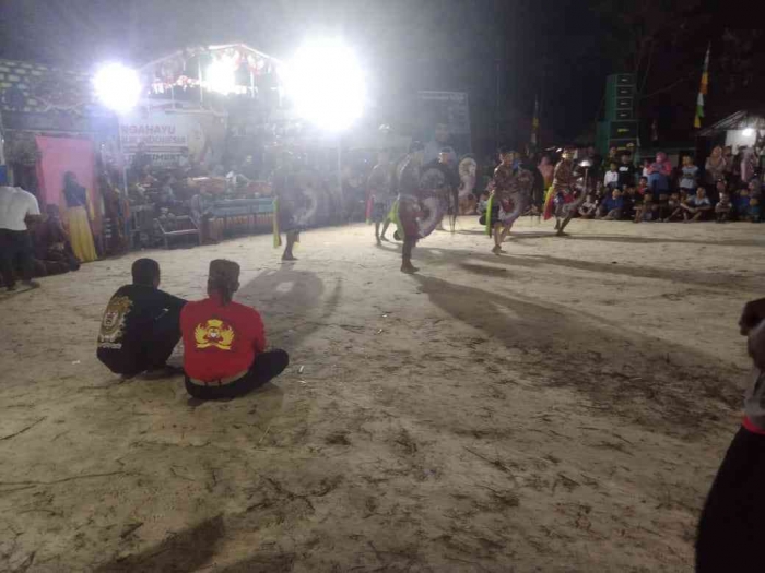 Tari Tradisional Kuda Lumping Dok Pri