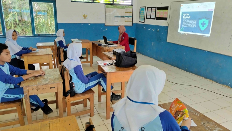 Penyampaian Materi Stunting (dokpri)