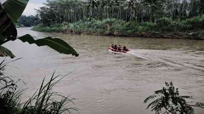 Way Semaka, sepanjang 322 km, adalah sungai terpanjang di Provinsi Lampung. Letaknya di bagian barat Lampung dan mengalir dari Kabupaten Lampung Barat hingga ke Kabupaten Tanggamus. (sumber: Lampung - Viva)