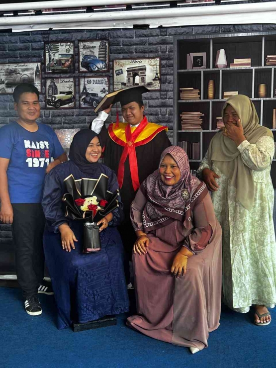 Aku Bersama Mak Adi, Ante, Nantulang, Nenek, foto dokpri Yusriana