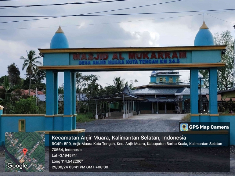 https://play.google.com/store/apps/details?id=com.gpsmapcamera.geotagginglocationonphoto