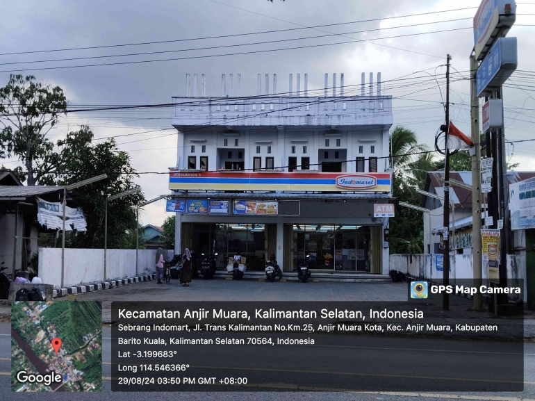 https://play.google.com/store/apps/details?id=com.gpsmapcamera.geotagginglocationonphoto